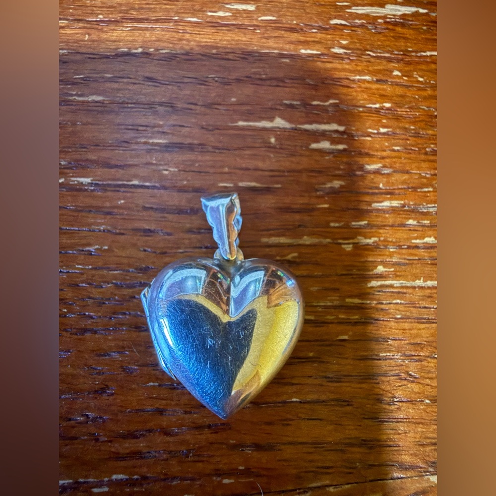 Locket